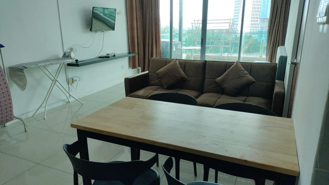 Vista Alam Serviced Apartment Near Idcc Sacc Pkns Uitm Msu Avisena Shah Alam Dış mekan fotoğraf